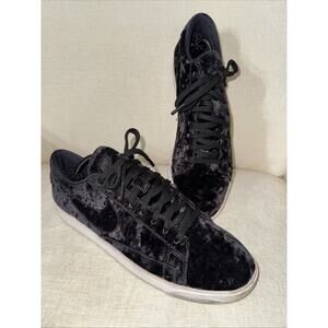 RARE 2017 Nike Blazer Low Lux AA2017-003 Black Velvet Velour LX Women’s size 12
